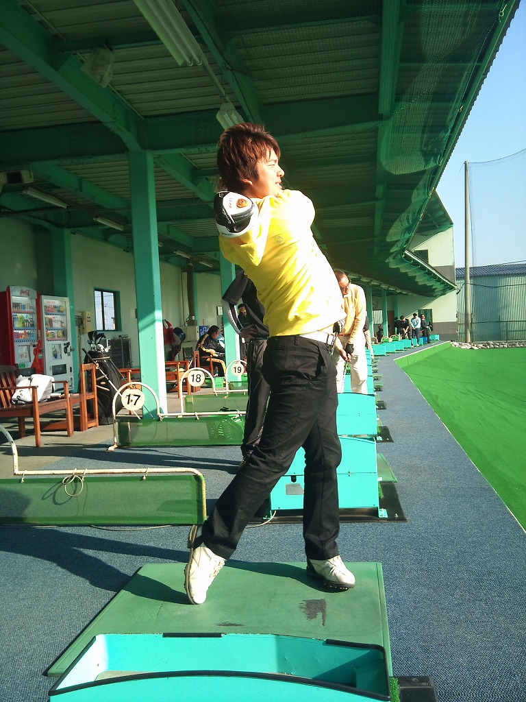 http://www.basileus.co.jp/blog/2012/04/09/Mitsuyoshi_pro_02.jpg